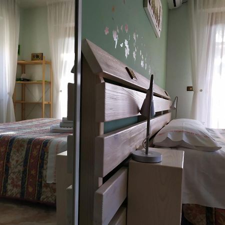 רוזטו דליי אברוצי B&B La Casa Di Angelica מראה חיצוני תמונה