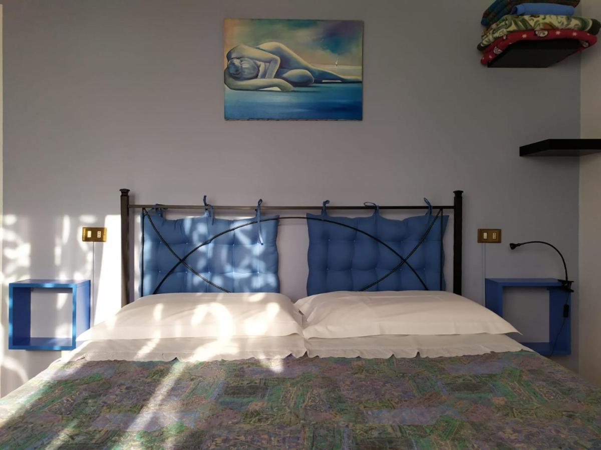 רוזטו דליי אברוצי B&B La Casa Di Angelica מראה חיצוני תמונה